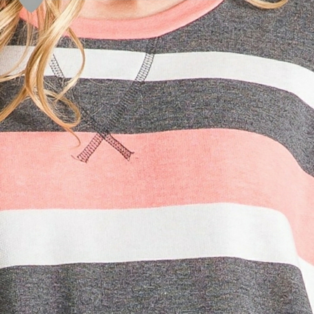 Striped 2-Piece Lounge Short Set - Picture 6 of 7